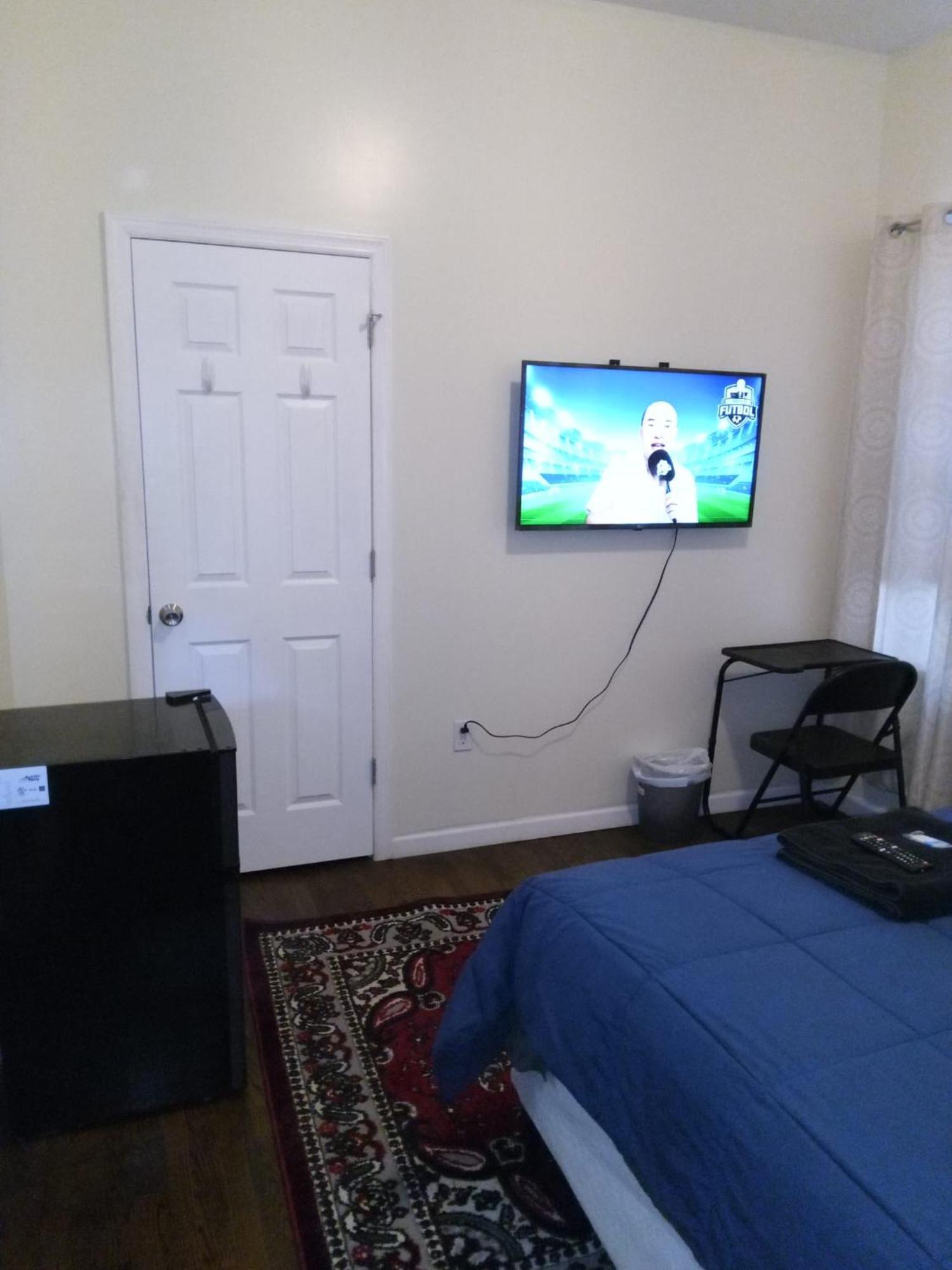 Willoughby Apartment Newark Room photo